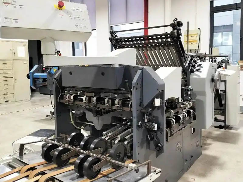 印刷自动折页机